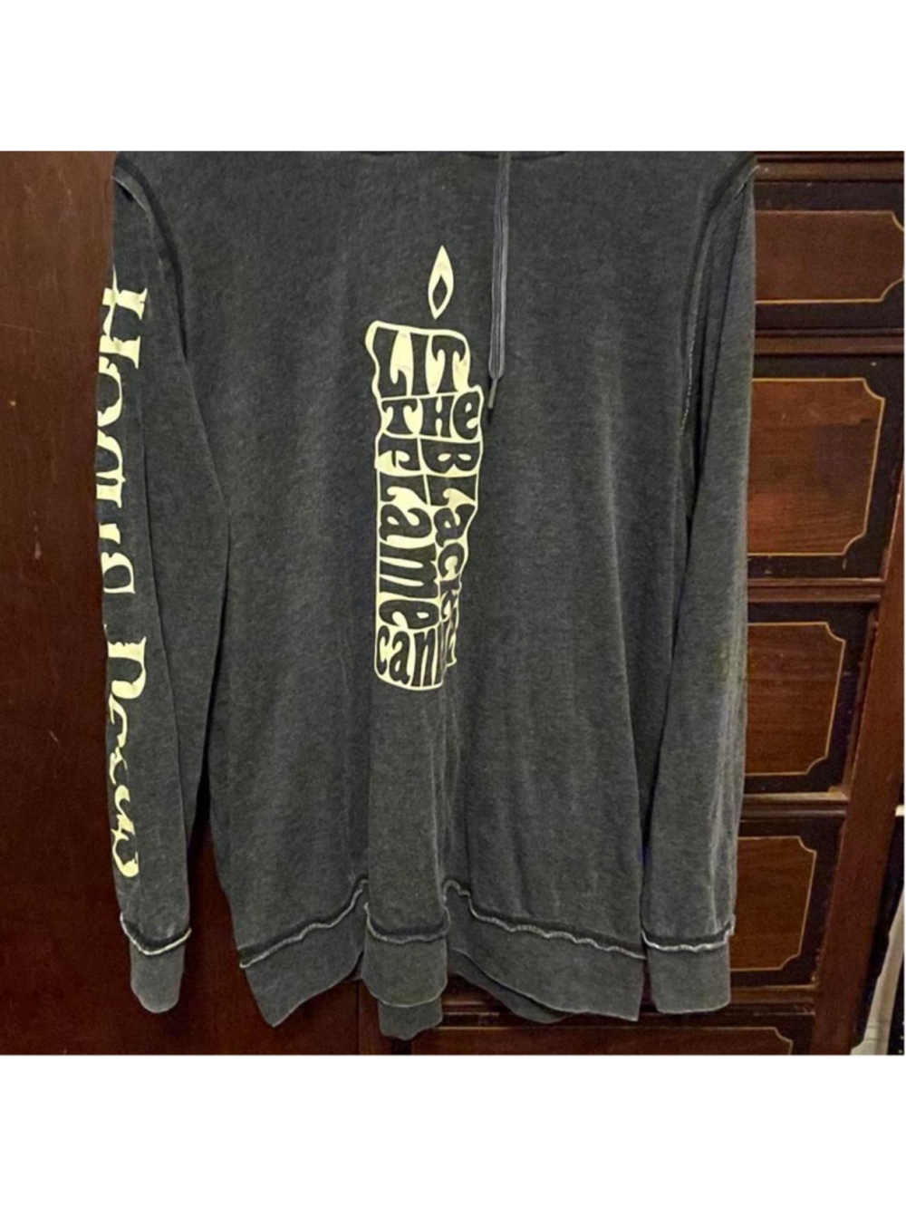 Disney Hocus Pocus Black Flame Candle Mineral Wash Hoodie - Size 1 measures 27 i